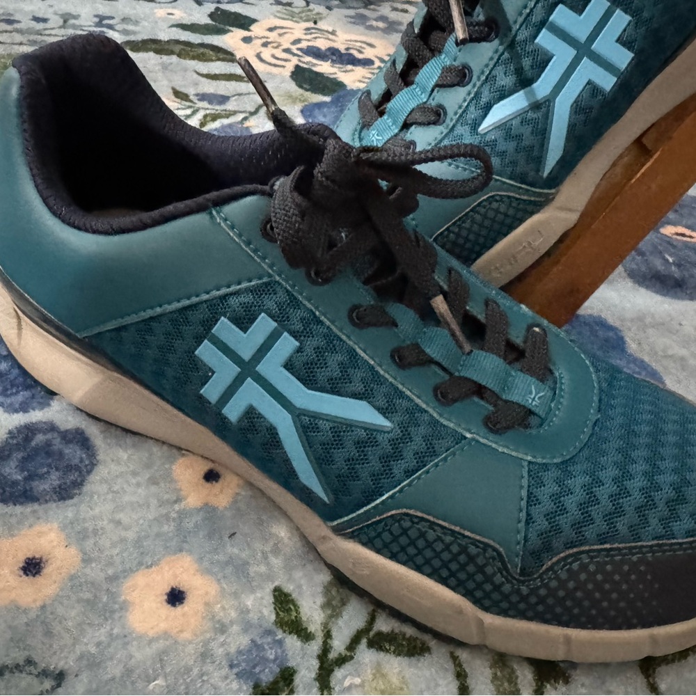 KURU Teal and Black Sneakers